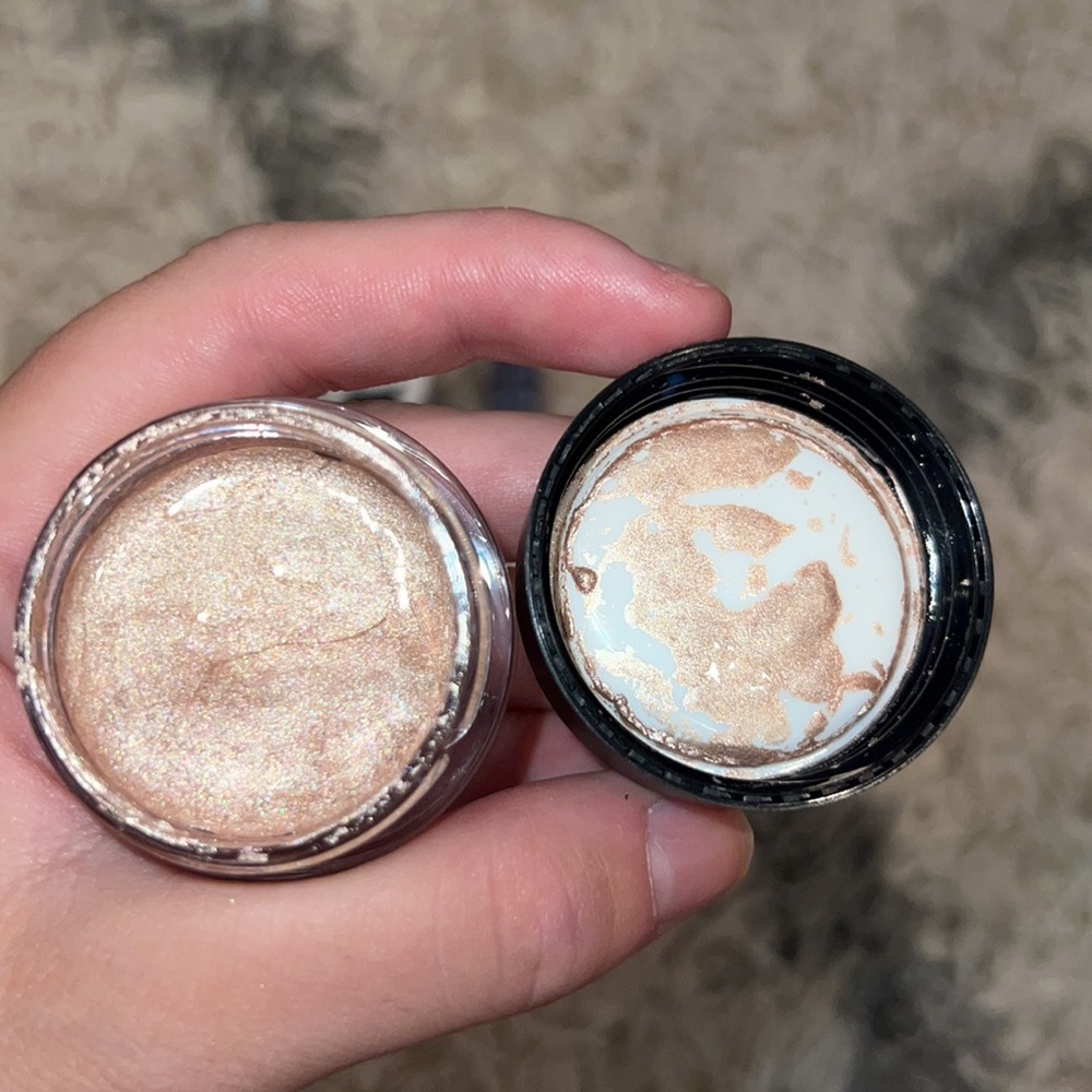 Glow essentials make up set - Picture 3 of 6